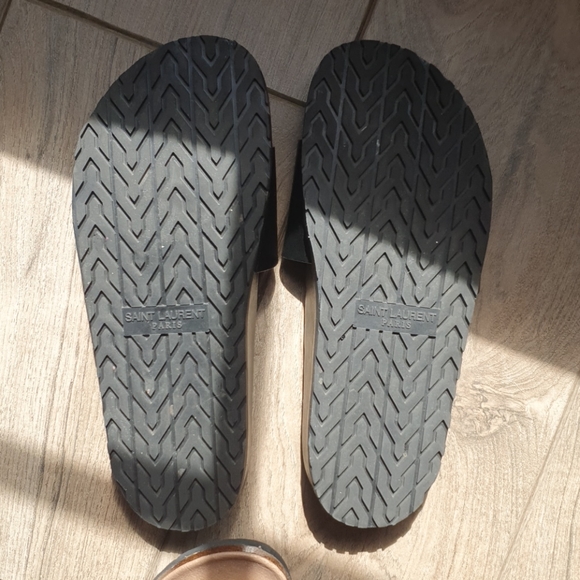 Saint Laurent slides, euro 37.5- 38 size, 7.5-8 us - Picture 4 of 9